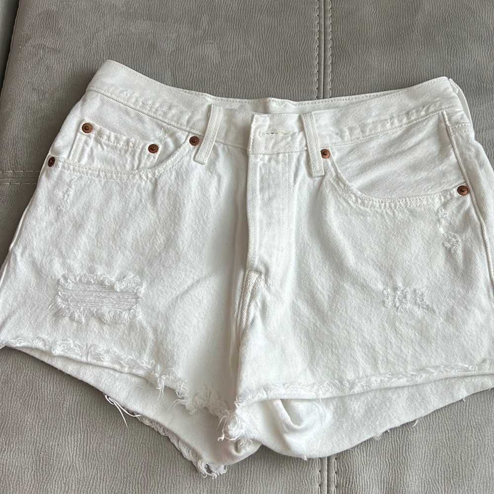 Levi’s White Denim Shorts size 27